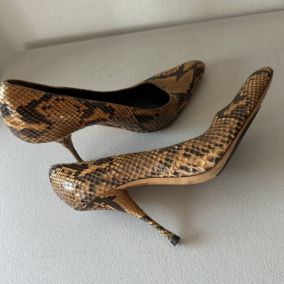 Saint Laurent Snakeskin Animal Print Pumps - Picture 5 of 11